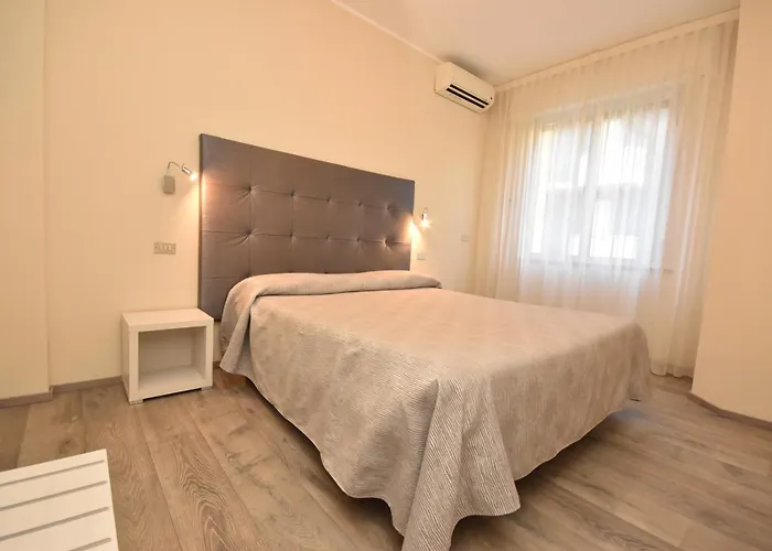 Hotel Thea